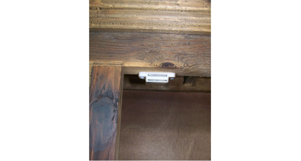 Vitrine rustique en bois ancien Rupponi