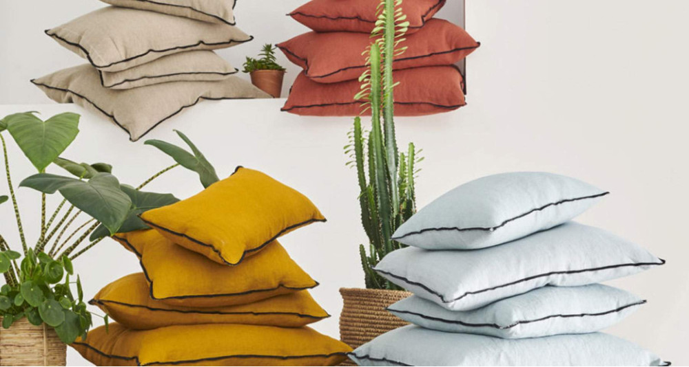 Lot 2 coussins Home Spirit en tissu, lin ou velours