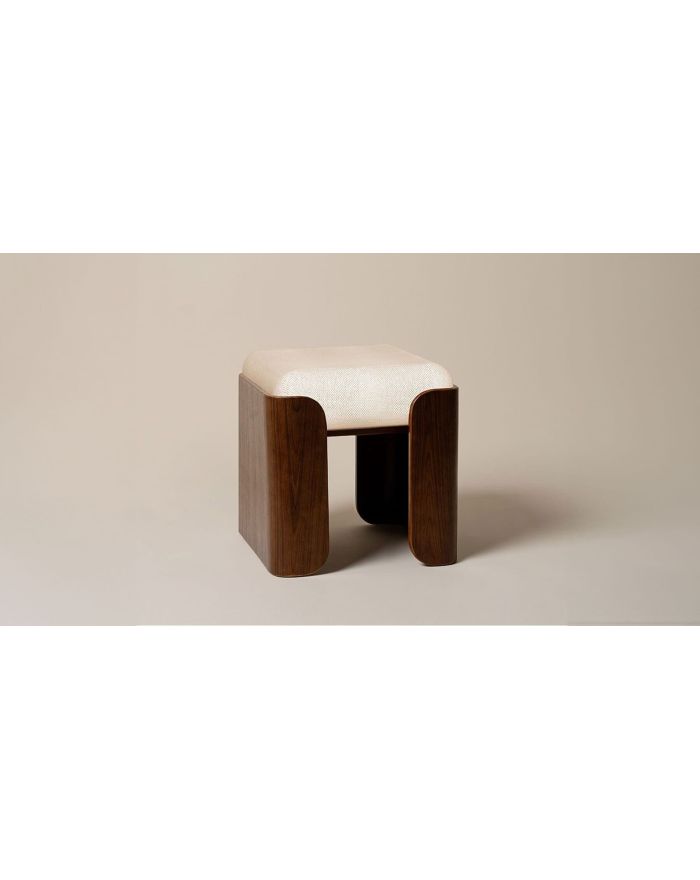 Tabouret bas carré en bois Jodie - Athezza angle turquoise