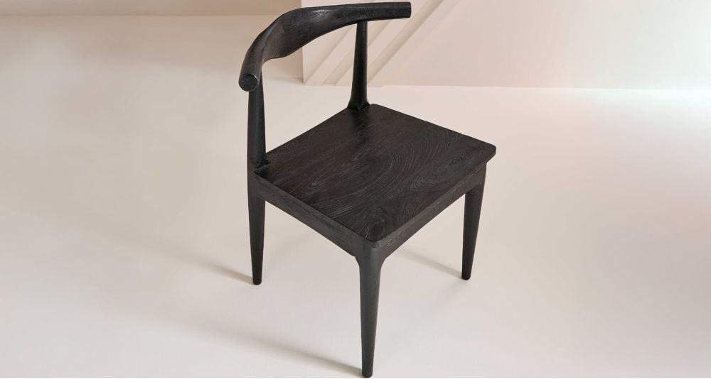 Chaises noires en bois Lucien