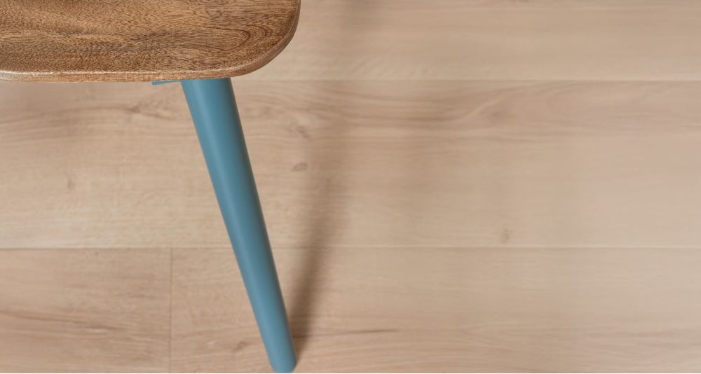 Chaise scandinave en bois de manguier Paulin